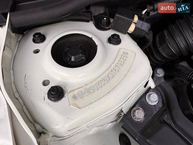 Білий Міні Cooper, об'ємом двигуна 1.6 л та пробігом 201 тис. км за 7400 $, фото 14 на Automoto.ua