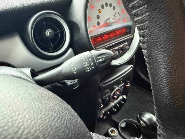 Міні Cooper 2012 у Києві на Automoto.ua Білий Міні Cooper, об'ємом двигуна 1.6 л та пробігом 131 тис. км за 8990 $, фото 14 на Automoto.ua