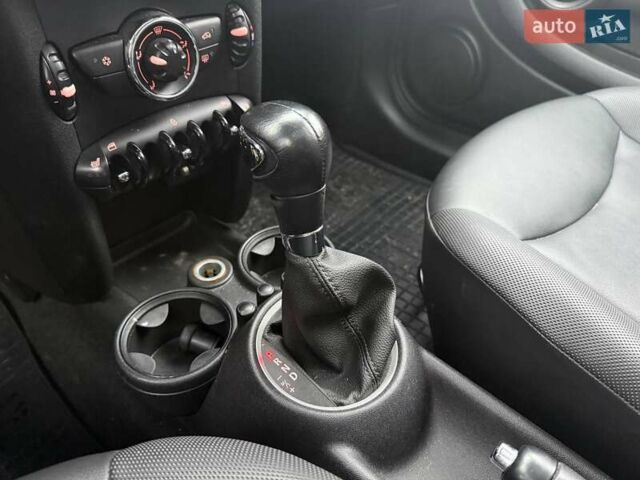 Білий Міні Cooper, об'ємом двигуна 1.6 л та пробігом 131 тис. км за 8990 $, фото 18 на Automoto.ua
