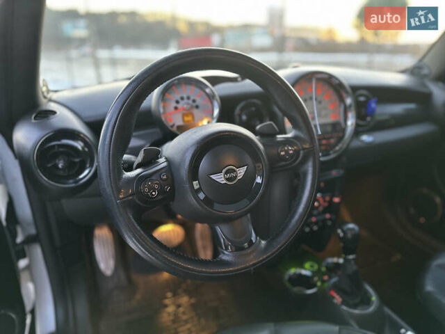 Білий Міні Cooper, об'ємом двигуна 1.6 л та пробігом 233 тис. км за 7490 $, фото 50 на Automoto.ua