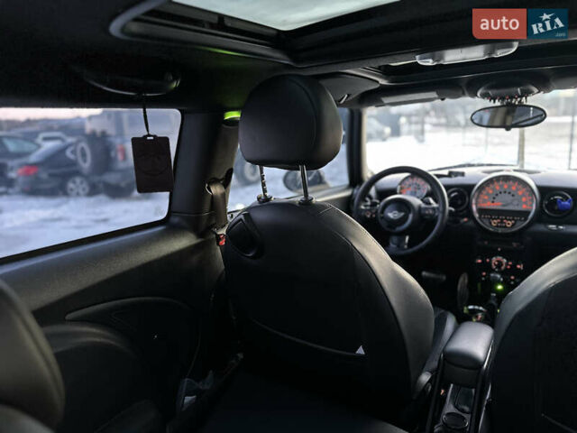 Білий Міні Cooper, об'ємом двигуна 1.6 л та пробігом 233 тис. км за 7490 $, фото 48 на Automoto.ua