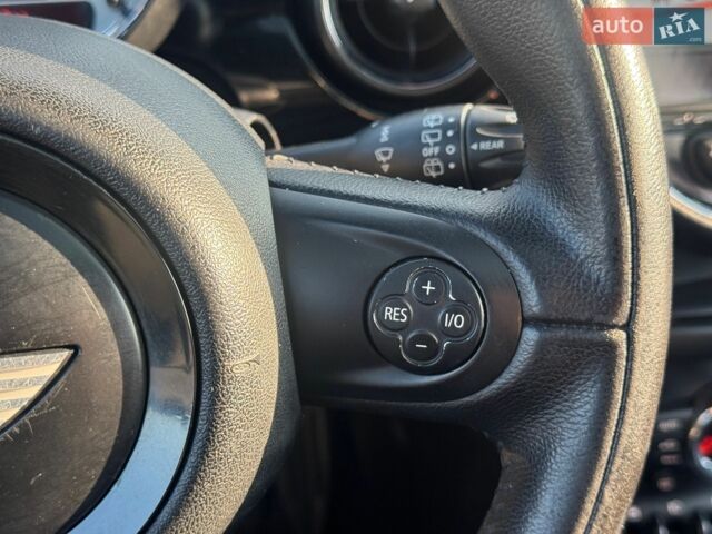 Білий Міні Cooper, об'ємом двигуна 1.6 л та пробігом 167 тис. км за 8000 $, фото 17 на Automoto.ua