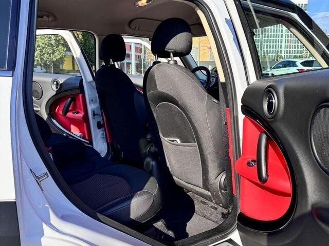 Білий Міні Cooper, об'ємом двигуна 1.6 л та пробігом 107 тис. км за 10200 $, фото 35 на Automoto.ua