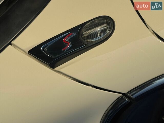 Білий Міні Cooper, об'ємом двигуна 1.6 л та пробігом 167 тис. км за 8000 $, фото 8 на Automoto.ua