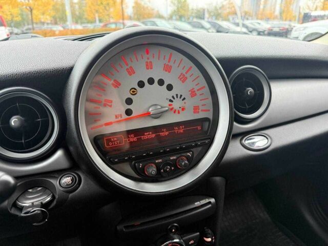 Міні Cooper 2012 у Києві на Automoto.ua Білий Міні Cooper, об'ємом двигуна 1.6 л та пробігом 131 тис. км за 8990 $, фото 16 на Automoto.ua