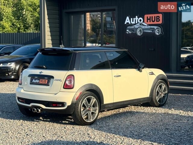 Білий Міні Cooper, об'ємом двигуна 1.6 л та пробігом 167 тис. км за 8000 $, фото 5 на Automoto.ua