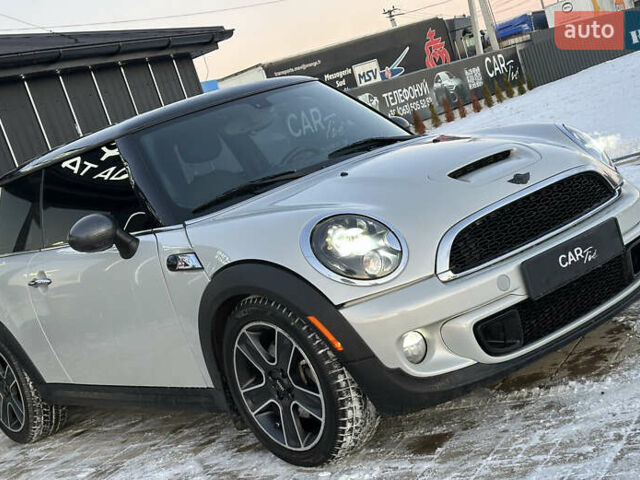 Білий Міні Cooper, об'ємом двигуна 1.6 л та пробігом 233 тис. км за 7490 $, фото 3 на Automoto.ua