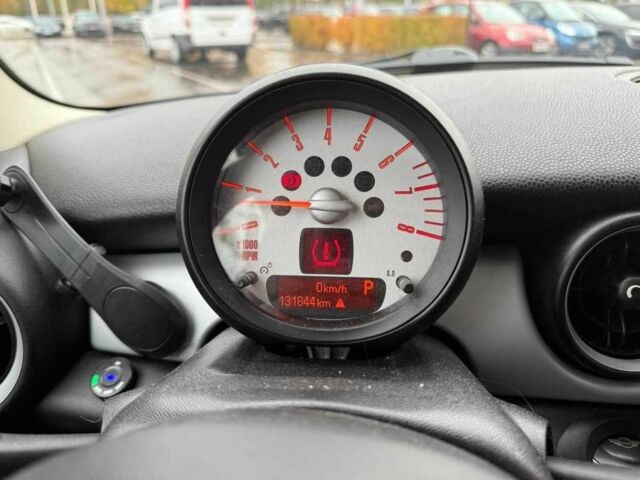 Міні Cooper 2012 у Києві на Automoto.ua Білий Міні Cooper, об'ємом двигуна 1.6 л та пробігом 131 тис. км за 8990 $, фото 13 на Automoto.ua