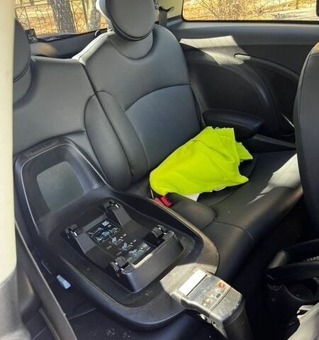 Білий Міні Cooper, об'ємом двигуна 1.6 л та пробігом 230 тис. км за 7399 $, фото 14 на Automoto.ua