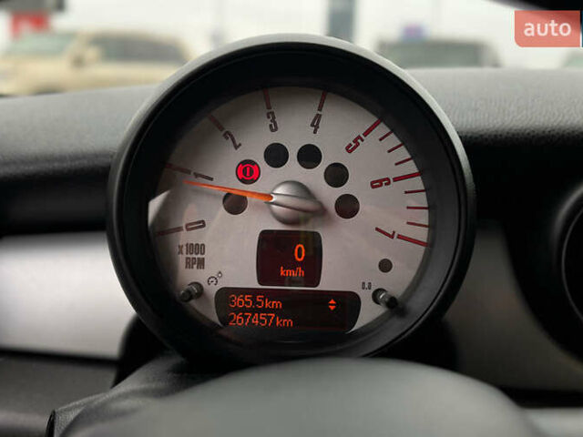 Білий Міні Cooper, об'ємом двигуна 1.6 л та пробігом 267 тис. км за 9700 $, фото 9 на Automoto.ua