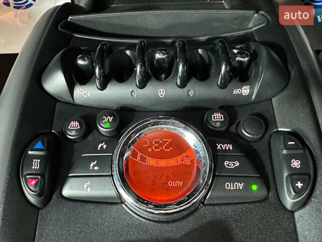 Білий Міні Cooper, об'ємом двигуна 2 л та пробігом 201 тис. км за 10950 $, фото 18 на Automoto.ua