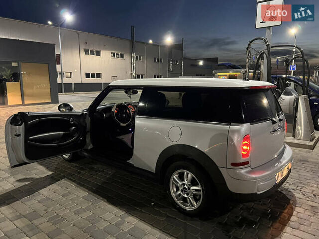 Белый Мини Купер, объемом двигателя 1.6 л и пробегом 266 тыс. км за 9900 $, фото 3 на Automoto.ua