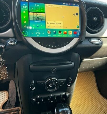 Білий Міні Cooper, об'ємом двигуна 1.6 л та пробігом 230 тис. км за 7399 $, фото 18 на Automoto.ua