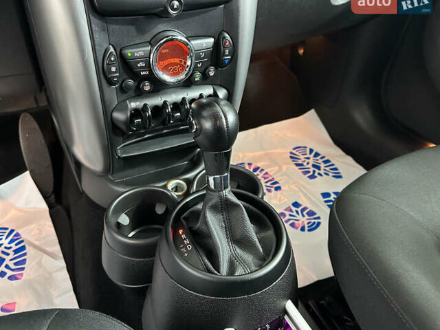 Білий Міні Cooper, об'ємом двигуна 2 л та пробігом 201 тис. км за 10950 $, фото 16 на Automoto.ua