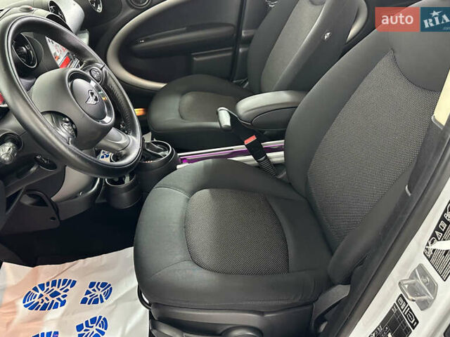 Білий Міні Cooper, об'ємом двигуна 2 л та пробігом 201 тис. км за 11250 $, фото 7 на Automoto.ua