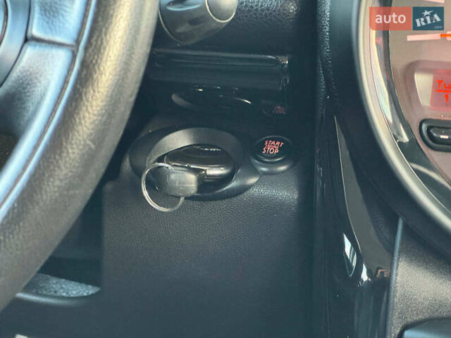 Белый Мини Купер, объемом двигателя 1.6 л и пробегом 159 тыс. км за 10990 $, фото 28 на Automoto.ua