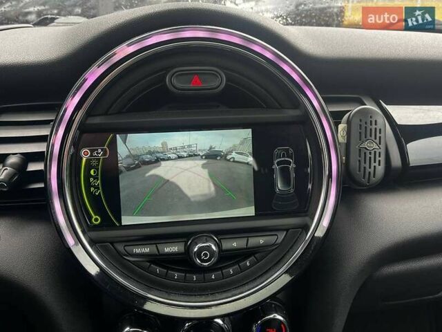 Білий Міні Cooper, об'ємом двигуна 2 л та пробігом 154 тис. км за 15690 $, фото 24 на Automoto.ua