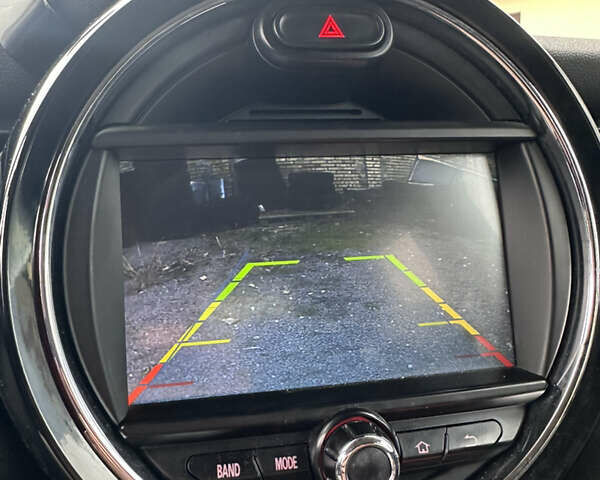 Білий Міні Cooper, об'ємом двигуна 1.3 л та пробігом 122 тис. км за 5900 $, фото 20 на Automoto.ua