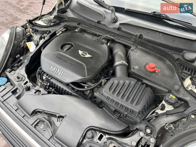 Білий Міні Cooper, об'ємом двигуна 1.3 л та пробігом 122 тис. км за 5999 $, фото 52 на Automoto.ua