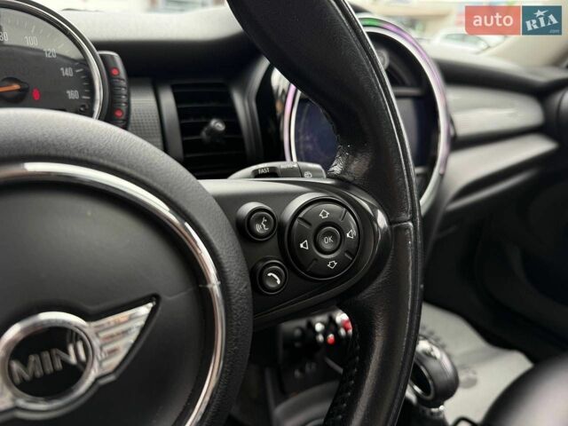 Білий Міні Cooper, об'ємом двигуна 1.5 л та пробігом 224 тис. км за 8200 $, фото 25 на Automoto.ua
