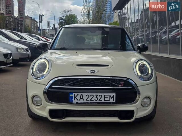 Білий Міні Cooper, об'ємом двигуна 2 л та пробігом 156 тис. км за 11500 $, фото 1 на Automoto.ua