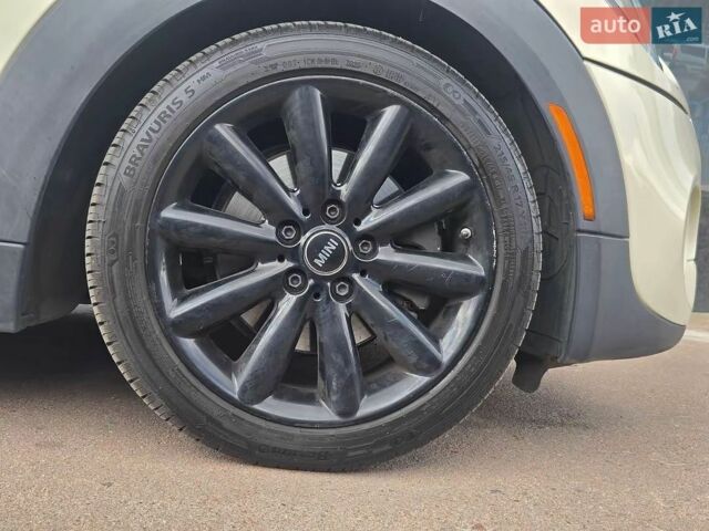 Білий Міні Cooper, об'ємом двигуна 2 л та пробігом 156 тис. км за 11500 $, фото 5 на Automoto.ua