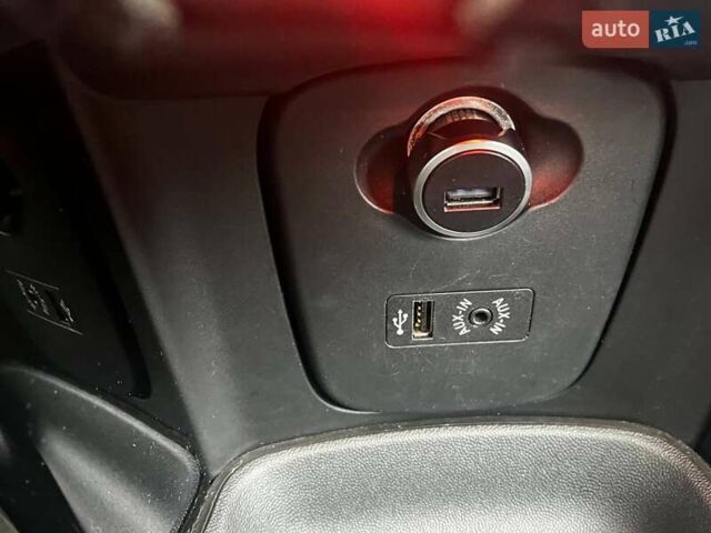 Білий Міні Cooper, об'ємом двигуна 2 л та пробігом 154 тис. км за 15690 $, фото 25 на Automoto.ua