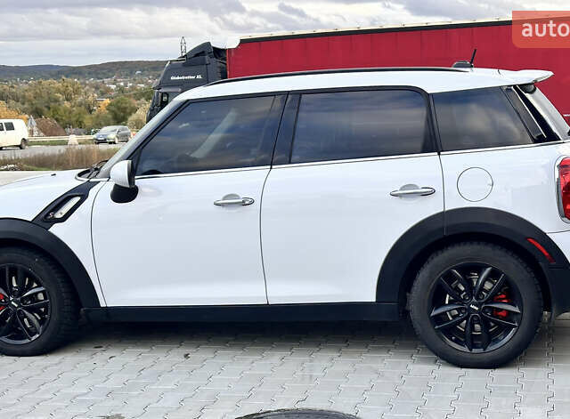 Білий Міні Cooper, об'ємом двигуна 1.6 л та пробігом 160 тис. км за 9800 $, фото 2 на Automoto.ua