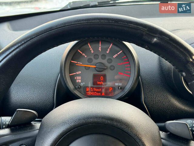 Белый Мини Купер, объемом двигателя 1.6 л и пробегом 159 тыс. км за 10990 $, фото 24 на Automoto.ua