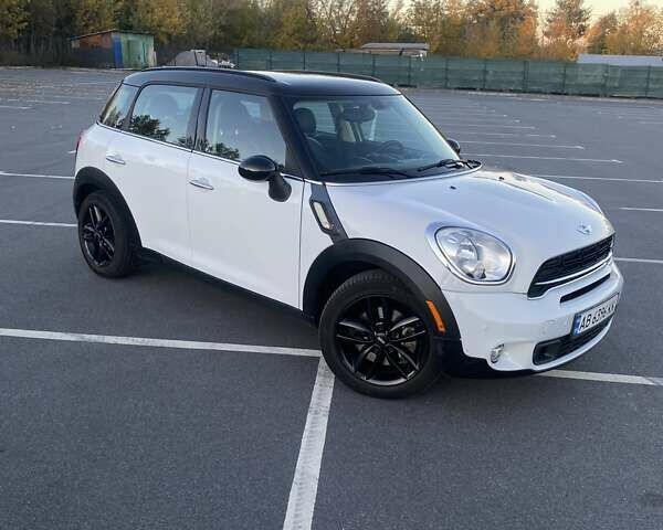 Білий Міні Cooper, об'ємом двигуна 1.6 л та пробігом 159 тис. км за 12500 $, фото 1 на Automoto.ua