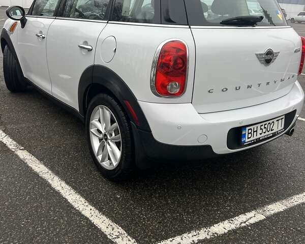 Білий Міні Cooper, об'ємом двигуна 1.6 л та пробігом 113 тис. км за 11300 $, фото 5 на Automoto.ua