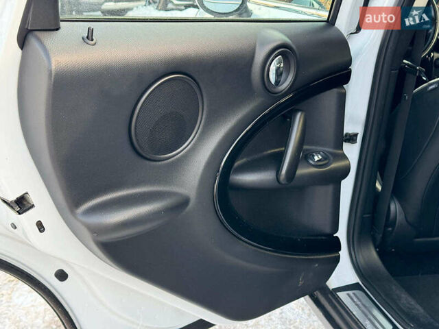 Белый Мини Купер, объемом двигателя 1.6 л и пробегом 159 тыс. км за 10990 $, фото 15 на Automoto.ua