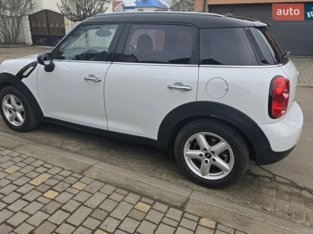 Білий Міні Cooper, об'ємом двигуна 2 л та пробігом 151 тис. км за 12000 $, фото 2 на Automoto.ua