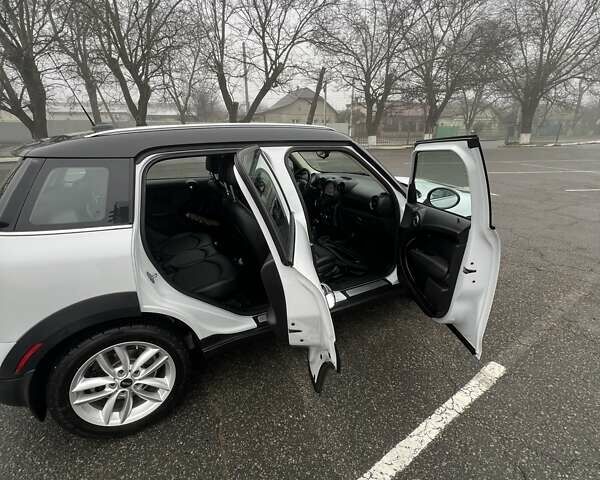 Білий Міні Cooper, об'ємом двигуна 1.6 л та пробігом 113 тис. км за 11300 $, фото 7 на Automoto.ua