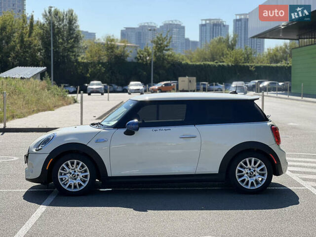 Білий Міні Cooper, об'ємом двигуна 2 л та пробігом 133 тис. км за 13333 $, фото 4 на Automoto.ua