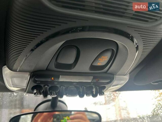 Білий Міні Cooper, об'ємом двигуна 2 л та пробігом 154 тис. км за 15690 $, фото 28 на Automoto.ua