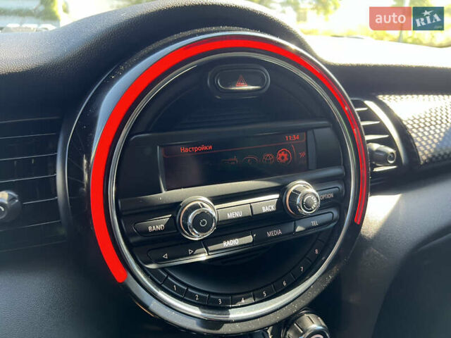 Білий Міні Cooper, об'ємом двигуна 2 л та пробігом 133 тис. км за 13333 $, фото 26 на Automoto.ua