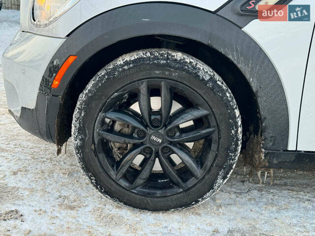 Белый Мини Купер, объемом двигателя 1.6 л и пробегом 159 тыс. км за 10990 $, фото 10 на Automoto.ua