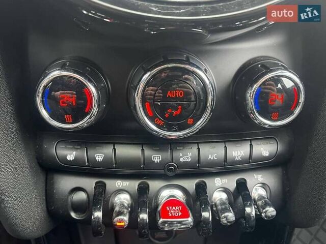 Білий Міні Cooper, об'ємом двигуна 2 л та пробігом 154 тис. км за 15690 $, фото 26 на Automoto.ua