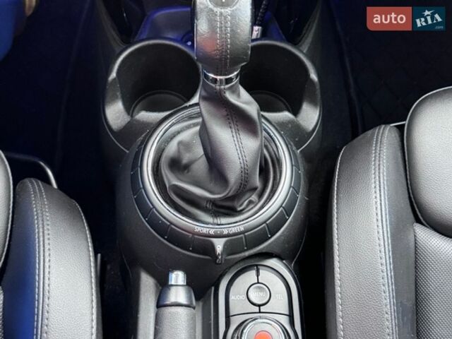 Білий Міні Cooper, об'ємом двигуна 1.5 л та пробігом 135 тис. км за 13500 $, фото 10 на Automoto.ua