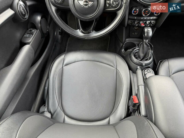 Білий Міні Cooper, об'ємом двигуна 1.5 л та пробігом 91 тис. км за 10500 $, фото 19 на Automoto.ua