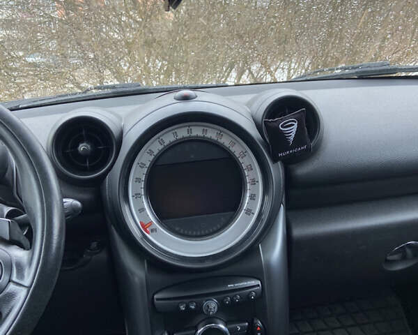 Білий Міні Cooper, об'ємом двигуна 1.6 л та пробігом 130 тис. км за 7000 $, фото 8 на Automoto.ua