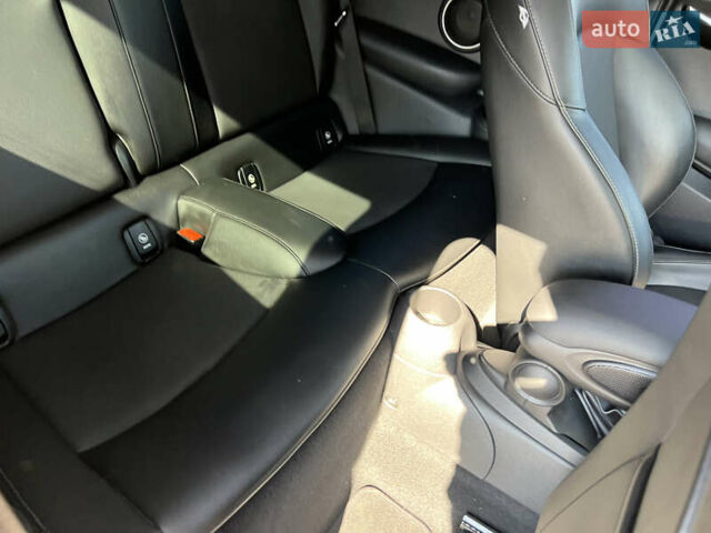 Білий Міні Cooper, об'ємом двигуна 2 л та пробігом 133 тис. км за 13333 $, фото 27 на Automoto.ua