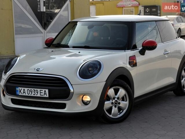 Белый Мини Купер, объемом двигателя 1.5 л и пробегом 158 тыс. км за 10600 $, фото 32 на Automoto.ua