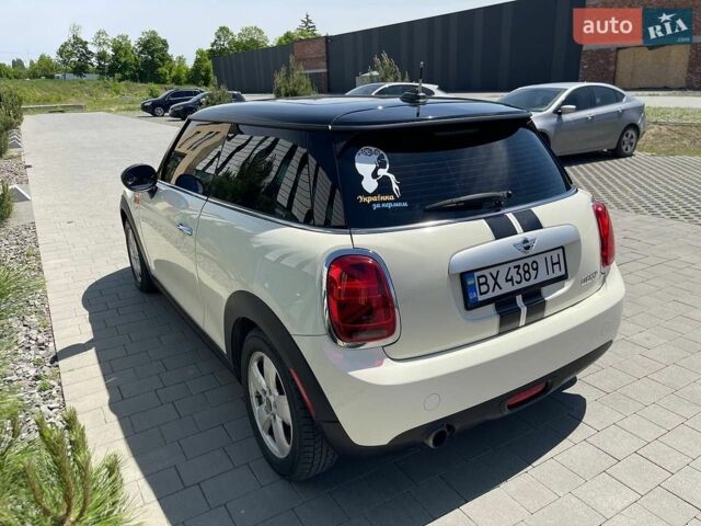 Білий Міні Cooper, об'ємом двигуна 1.5 л та пробігом 115 тис. км за 11500 $, фото 10 на Automoto.ua