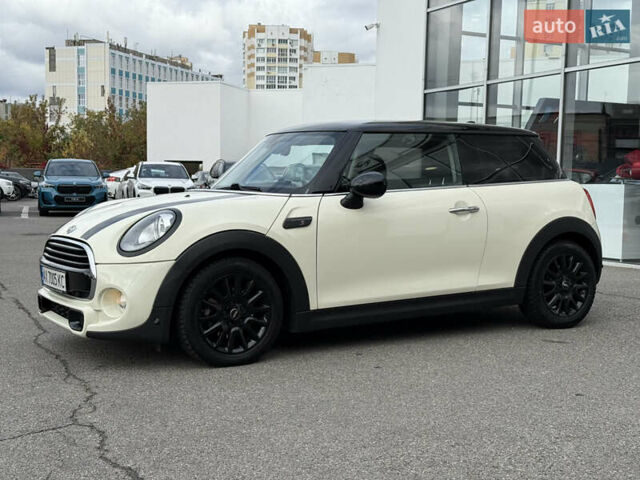 Білий Міні Cooper, об'ємом двигуна 1.5 л та пробігом 91 тис. км за 10500 $, фото 3 на Automoto.ua