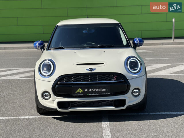 Білий Міні Cooper, об'ємом двигуна 2 л та пробігом 133 тис. км за 12299 $, фото 1 на Automoto.ua