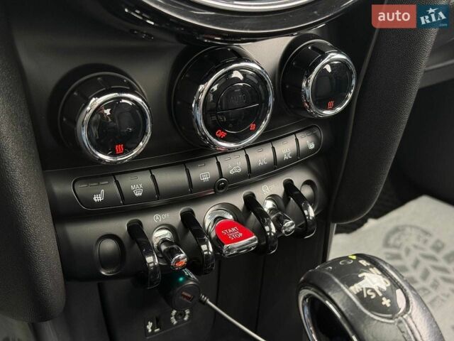 Білий Міні Cooper, об'ємом двигуна 1.5 л та пробігом 224 тис. км за 8200 $, фото 20 на Automoto.ua