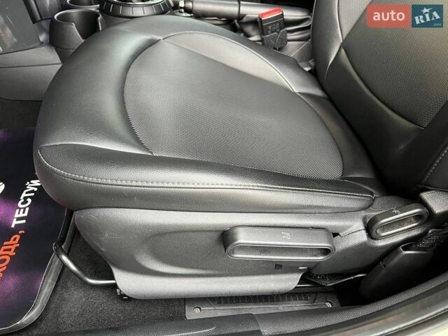 Білий Міні Cooper, об'ємом двигуна 1.5 л та пробігом 85 тис. км за 11600 $, фото 14 на Automoto.ua