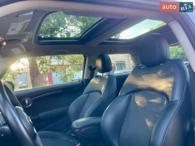 Білий Міні Cooper, об'ємом двигуна 2 л та пробігом 102 тис. км за 11999 $, фото 28 на Automoto.ua